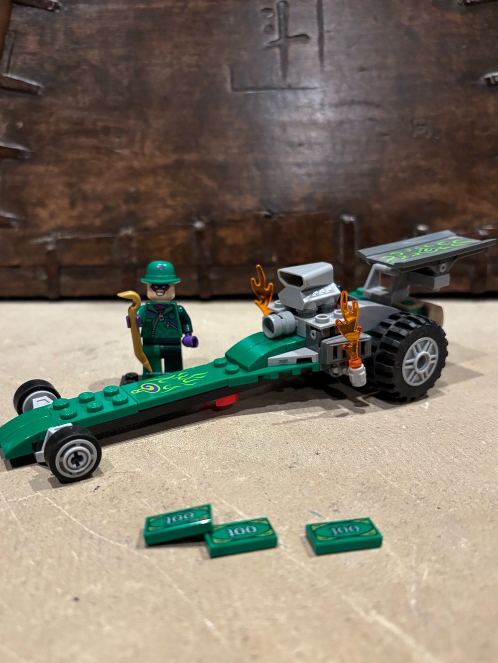 LEGO The Riddler Minifigure and Dragster